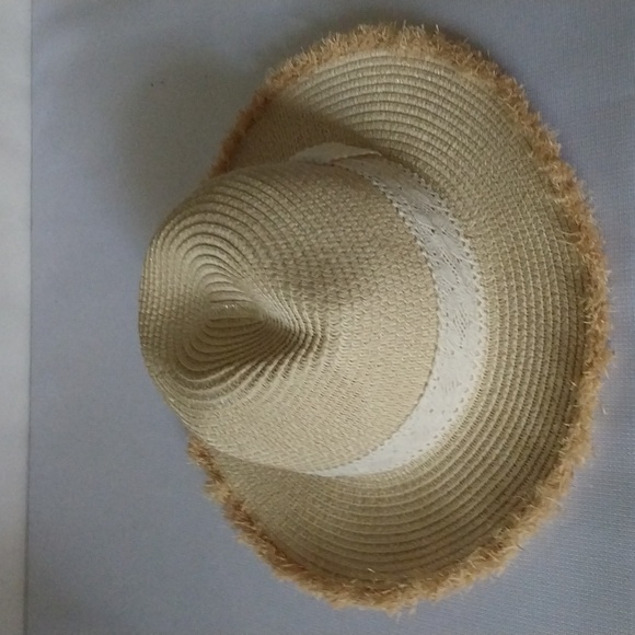 Straw Hat Crocheted Band Medium Fringed Brim OSFM - Picture 7 of 11